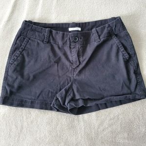 Maurices black chino shorts